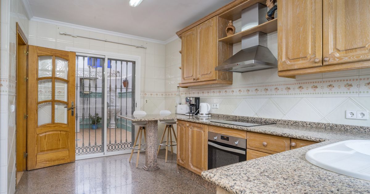 Смежный дом в San Pedro de Alcantara, San Pedro de Alcantara, 3/12