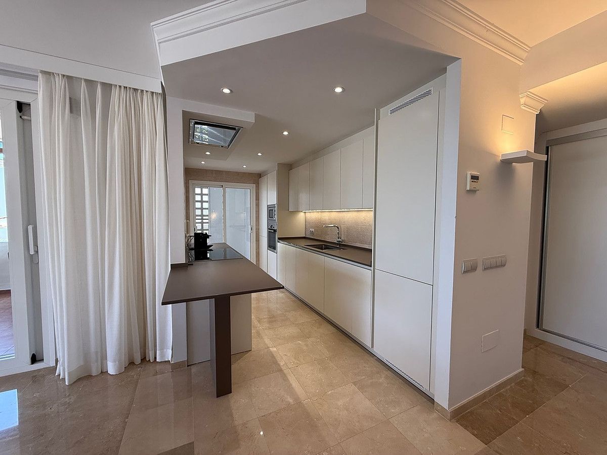 Apartament na środkowym piętrze w La Mairena, La Mairena, 6/12
