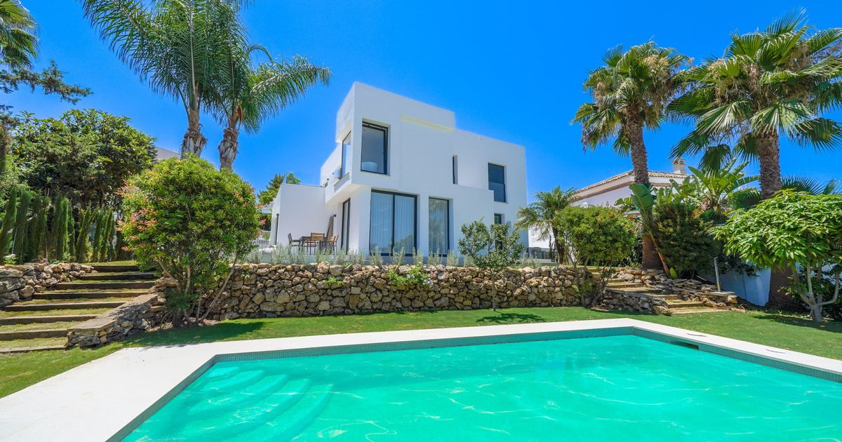 Villa Independiente en Nueva Andalucía, Nueva Andalucía, 3/12