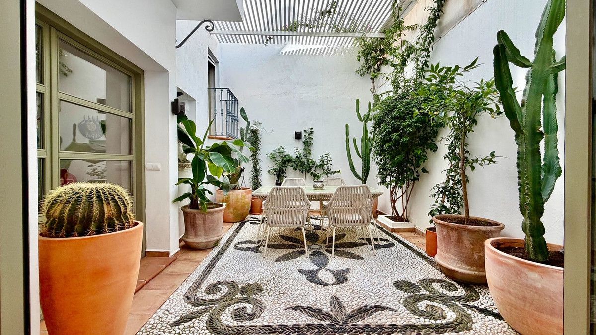 Casa de pueblo en Marbella, Marbella, 2/12