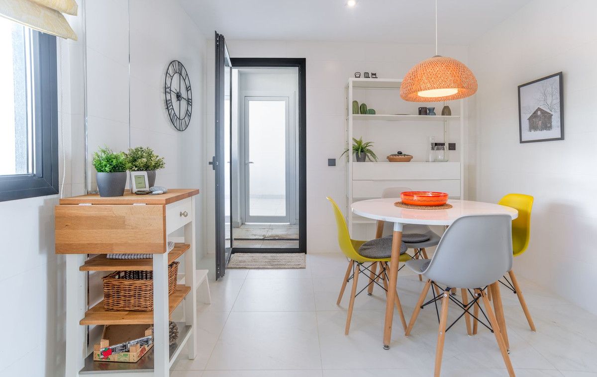 Apartamento en planta media en Estepona, Estepona, 12/12