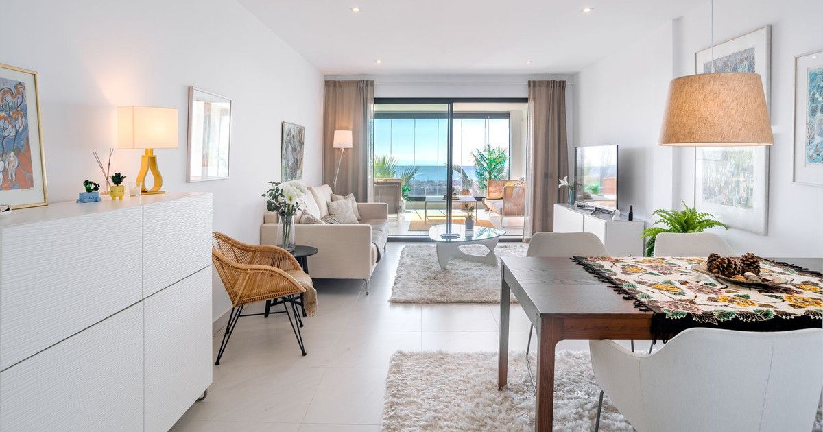 Apartamento en planta media en Estepona, Estepona, 6/12