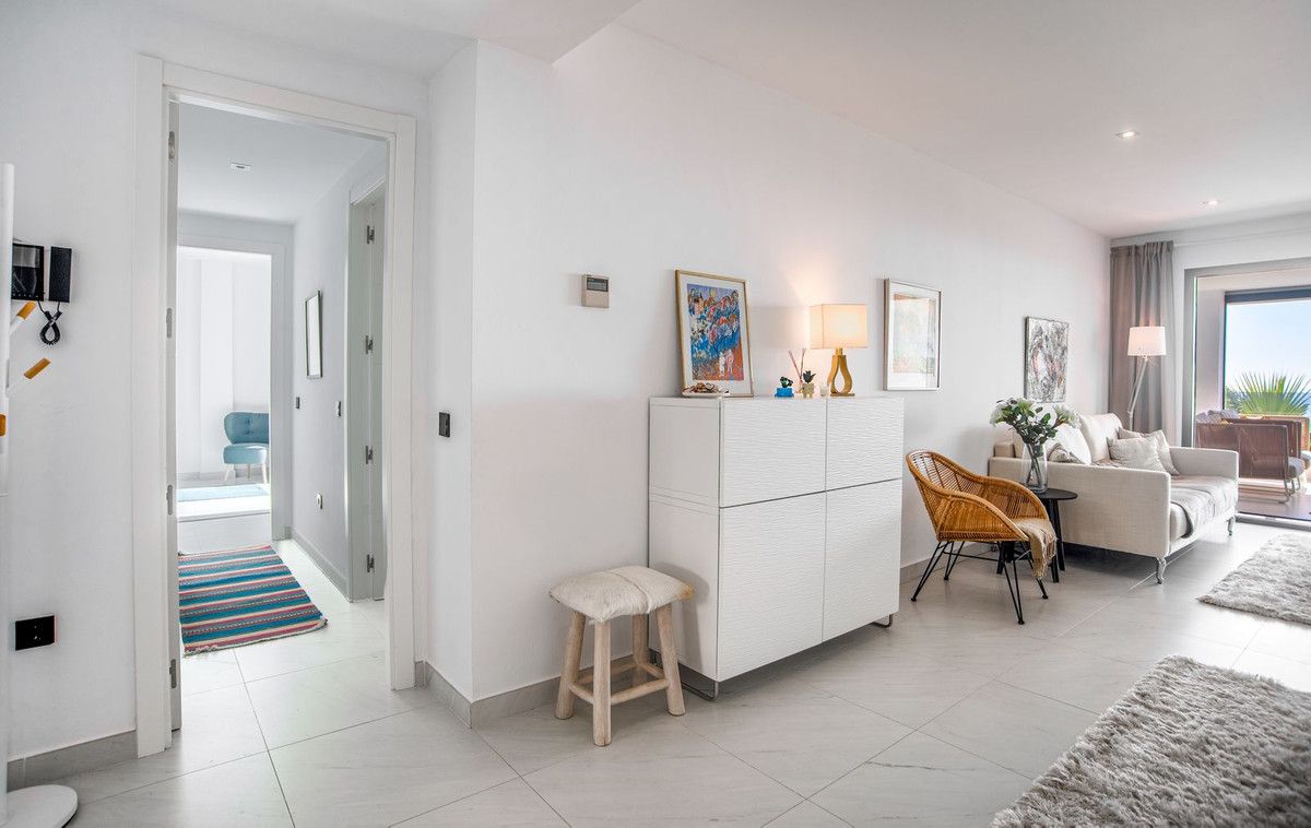 Apartamento en planta media en Estepona, Estepona, 9/12