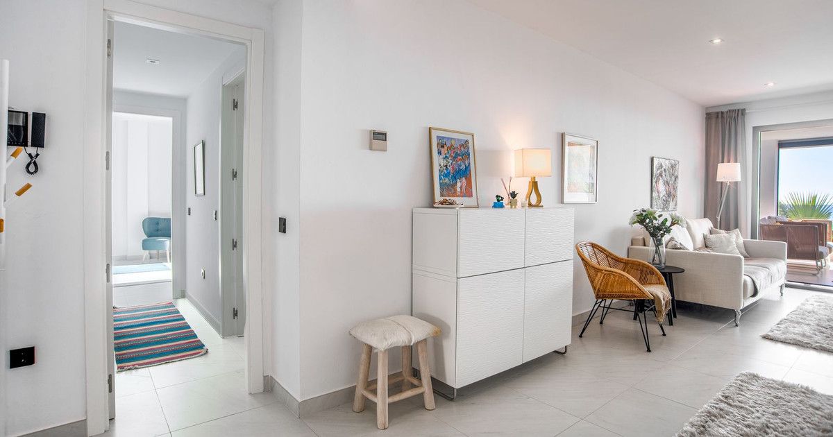 Apartamento en planta media en Estepona, Estepona, 9/12