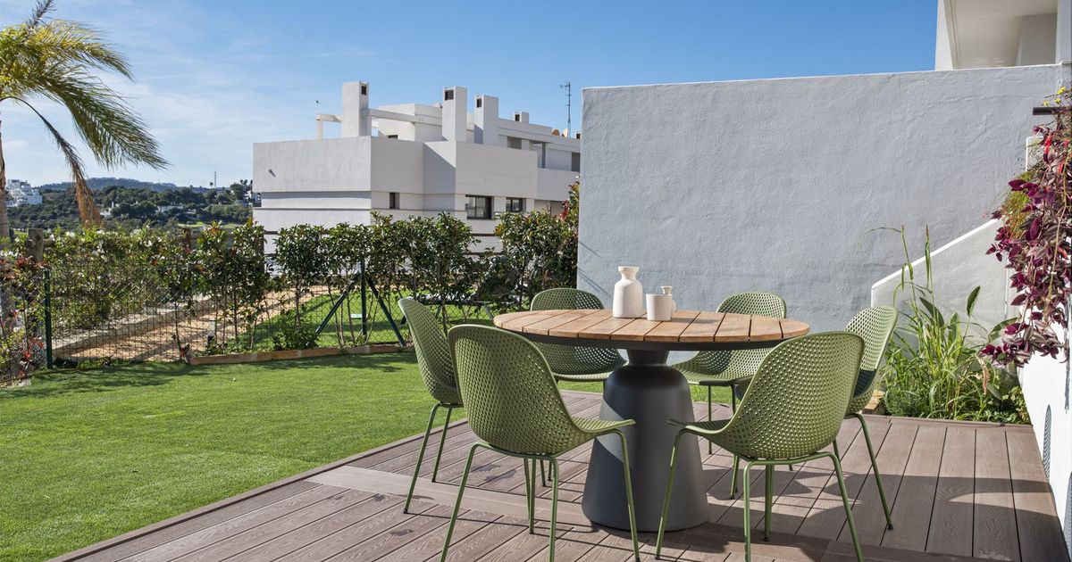 Ground Floor Apartment in Estepona, Estepona, 2/12