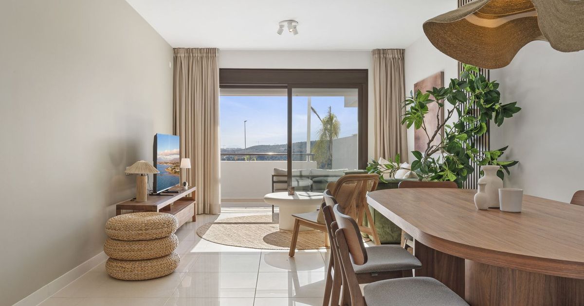 Ground Floor Apartment in Estepona, Estepona, 4/12