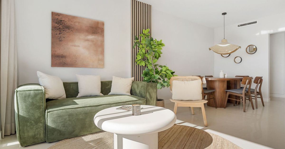 Ground Floor Apartment in Estepona, Estepona, 5/12