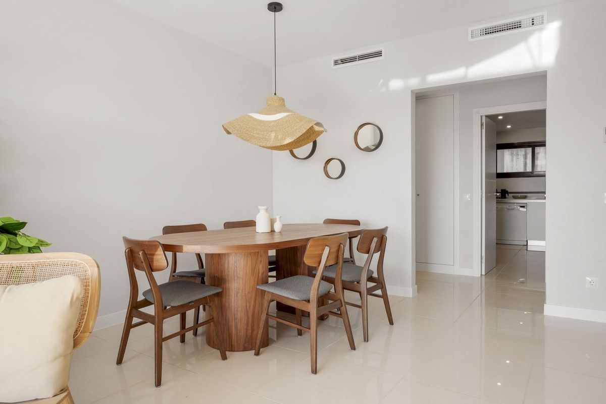 Ground Floor Apartment in Estepona, Estepona, 6/12