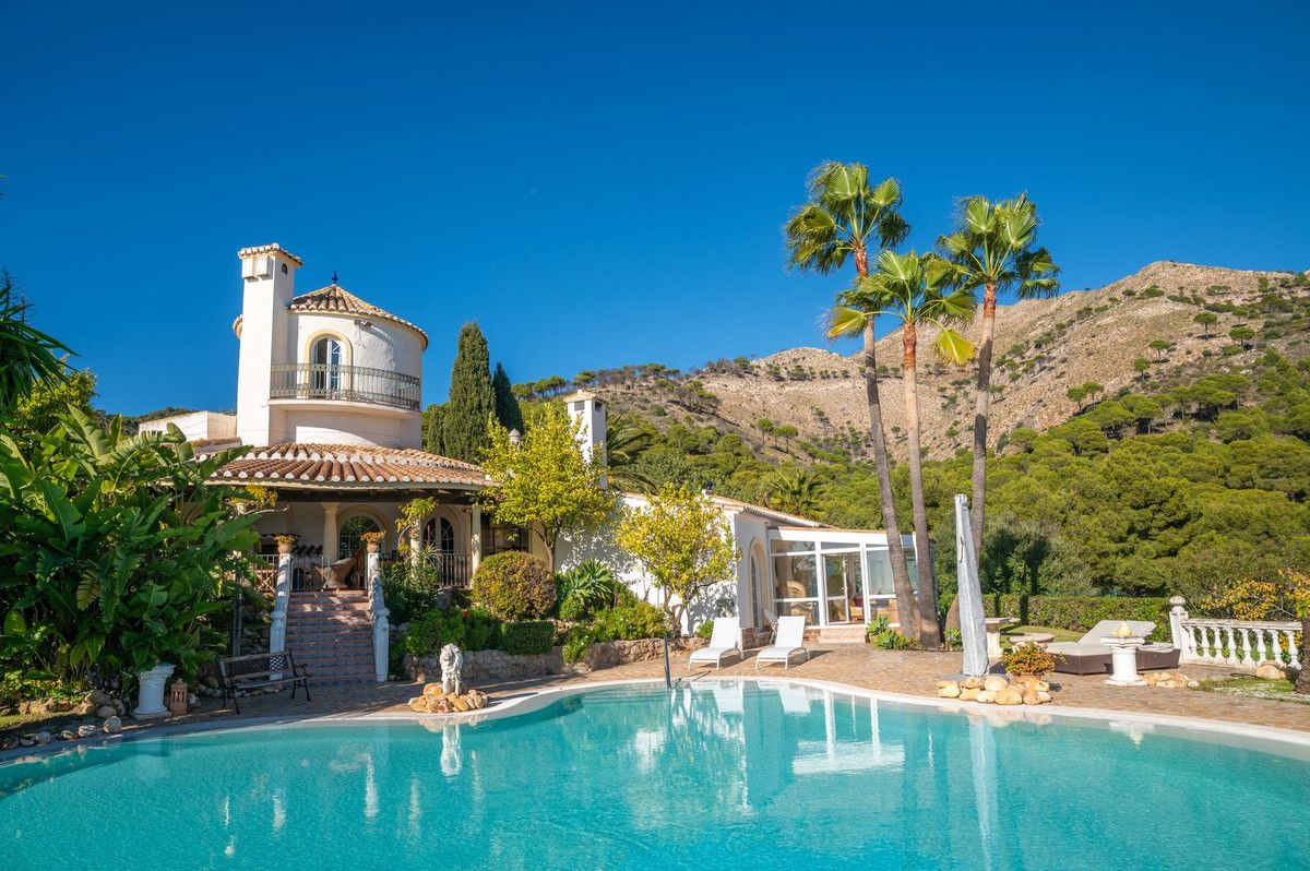 Detached Villa in Mijas, Mijas, 3/12