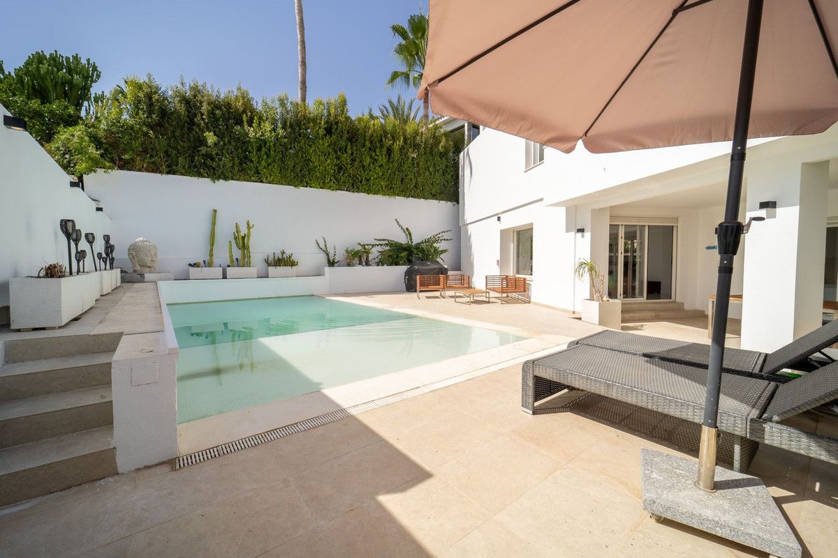 Detached Villa in Marbesa, Marbesa, 4/12