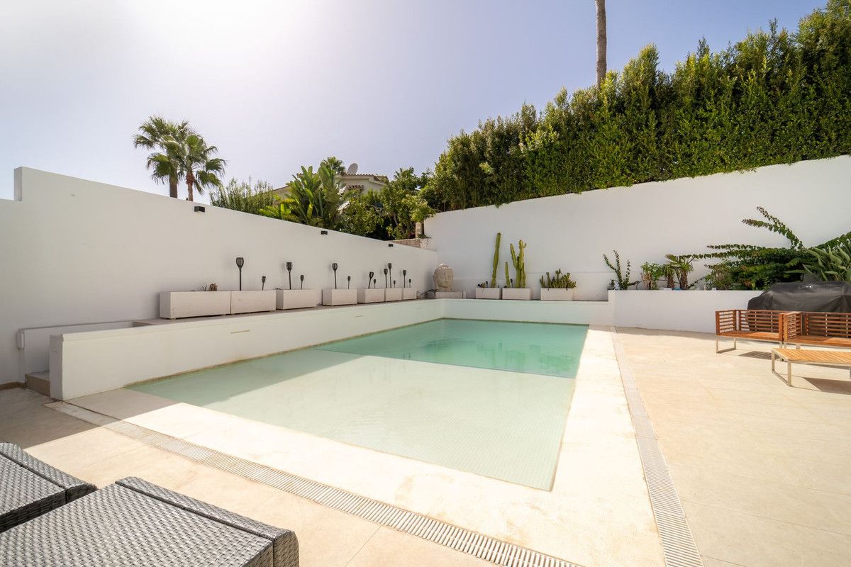 Detached Villa in Marbesa, Marbesa, 6/12