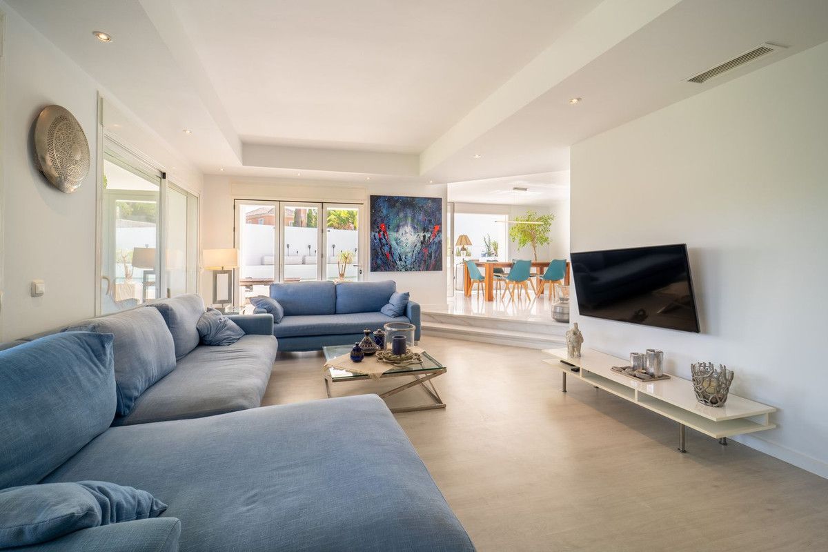 Detached Villa in Marbesa, Marbesa, 10/12