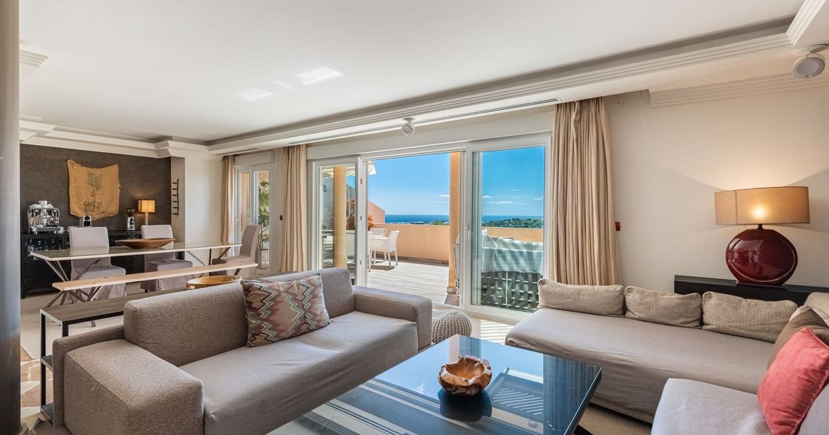 Duplex Penthouse in Nueva Andalucía, Nueva Andalucía, 3/12