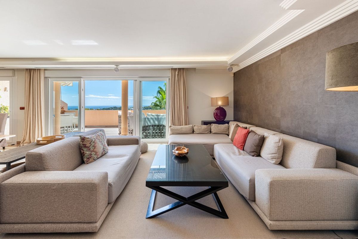 Duplex Penthouse in Nueva Andalucía, Nueva Andalucía, 4/12