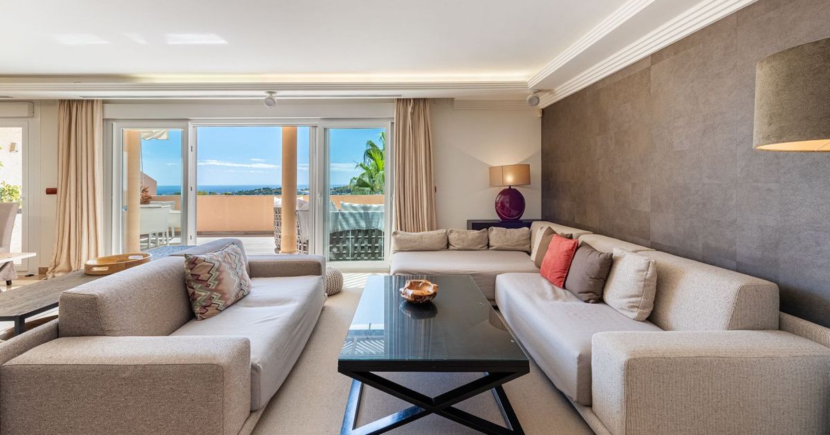 Duplex Penthouse in Nueva Andalucía, Nueva Andalucía, 4/12
