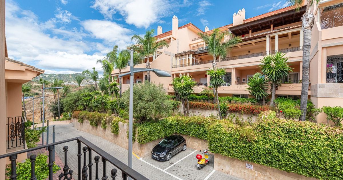 Duplex Penthouse in Nueva Andalucía, Nueva Andalucía, 9/12