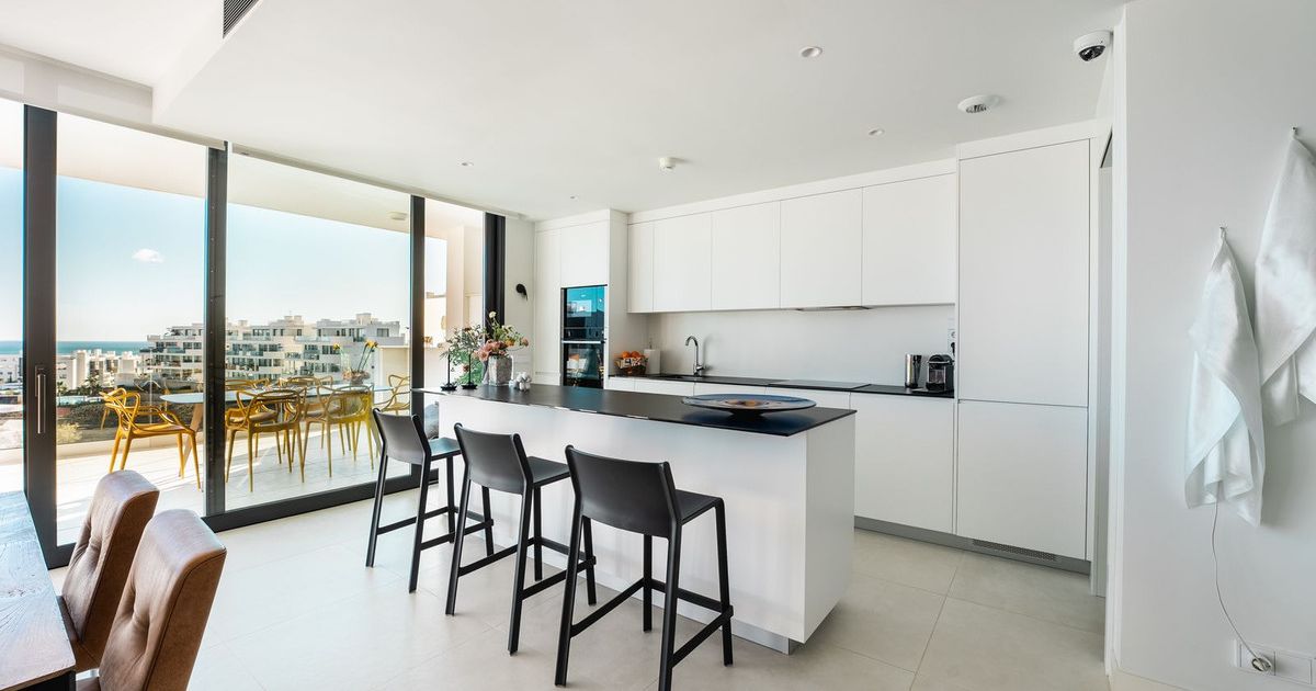 Apartamento de Planta Media en Fuengirola, Fuengirola, 3/12