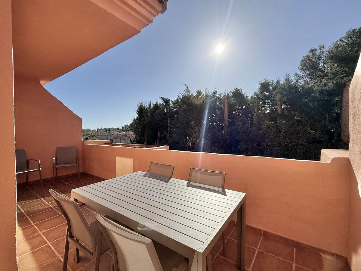 Mittelgeschoss-Apartment in Benahavís, Benahavís, 1/12