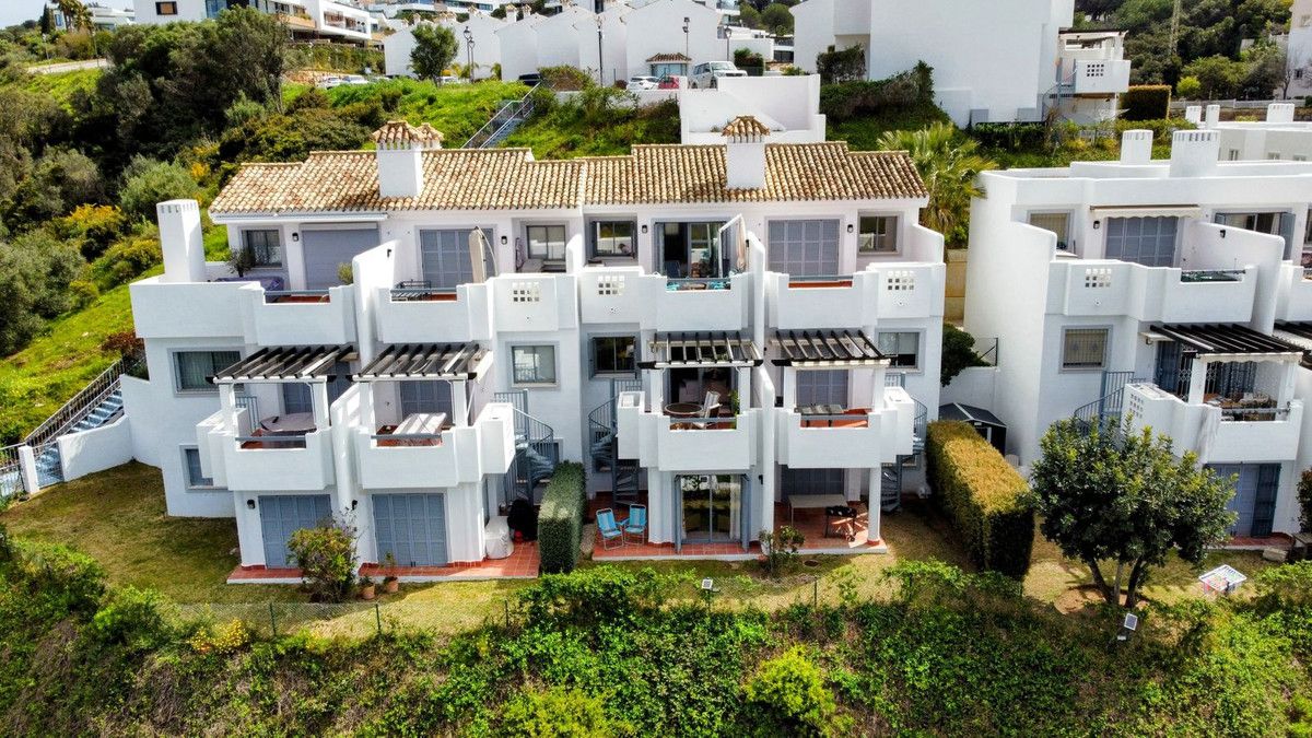 Townhouse in Cabopino, Cabopino, 2/12