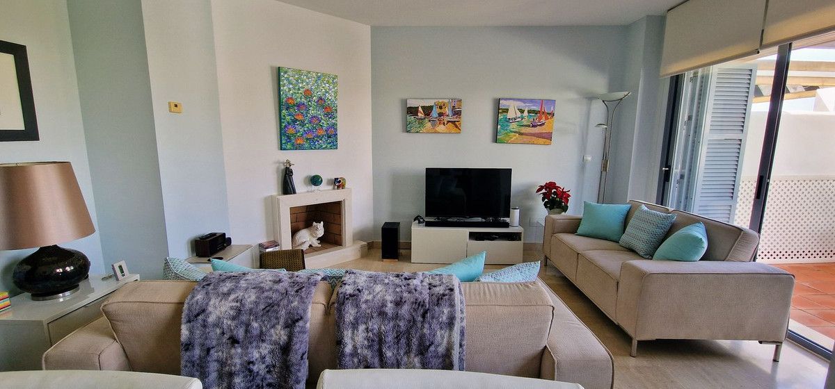 Townhouse in Cabopino, Cabopino, 7/12