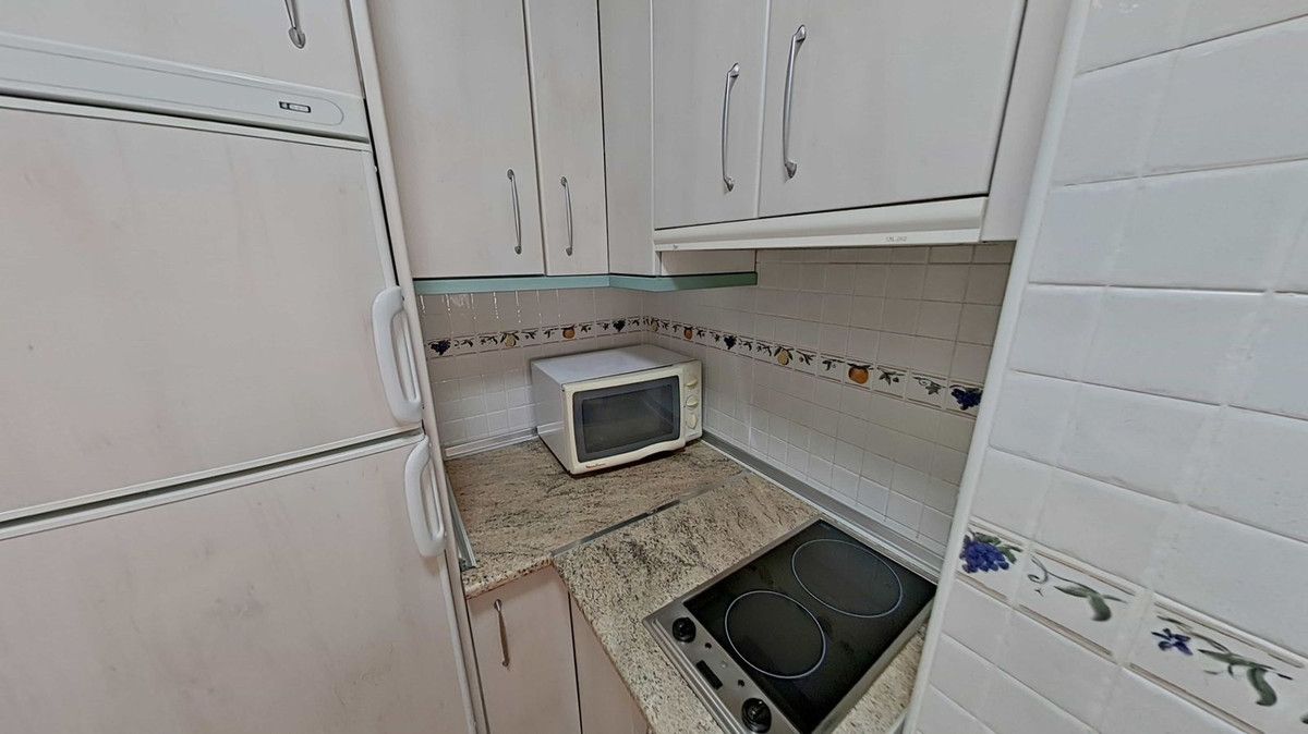 Middle Floor Apartment in Marbella, Marbella, 5/10