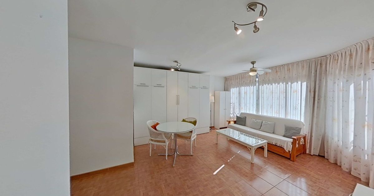 Middle Floor Apartment in Marbella, Marbella, 9/10