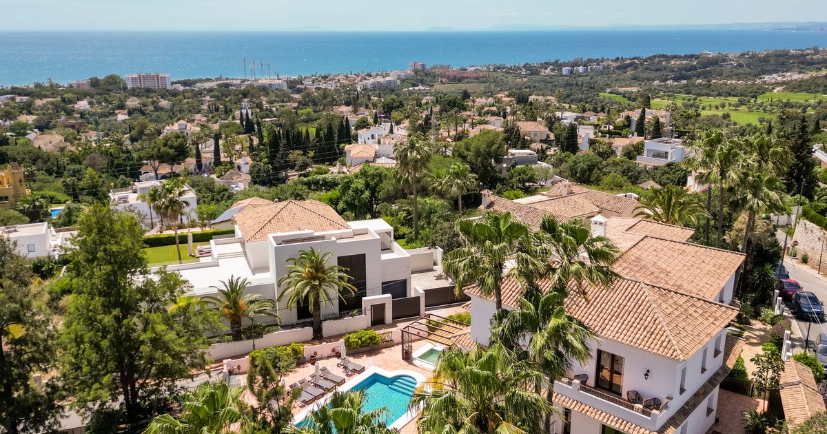 Villa in Marbella East, El Rosario, Marbella East, 6/12
