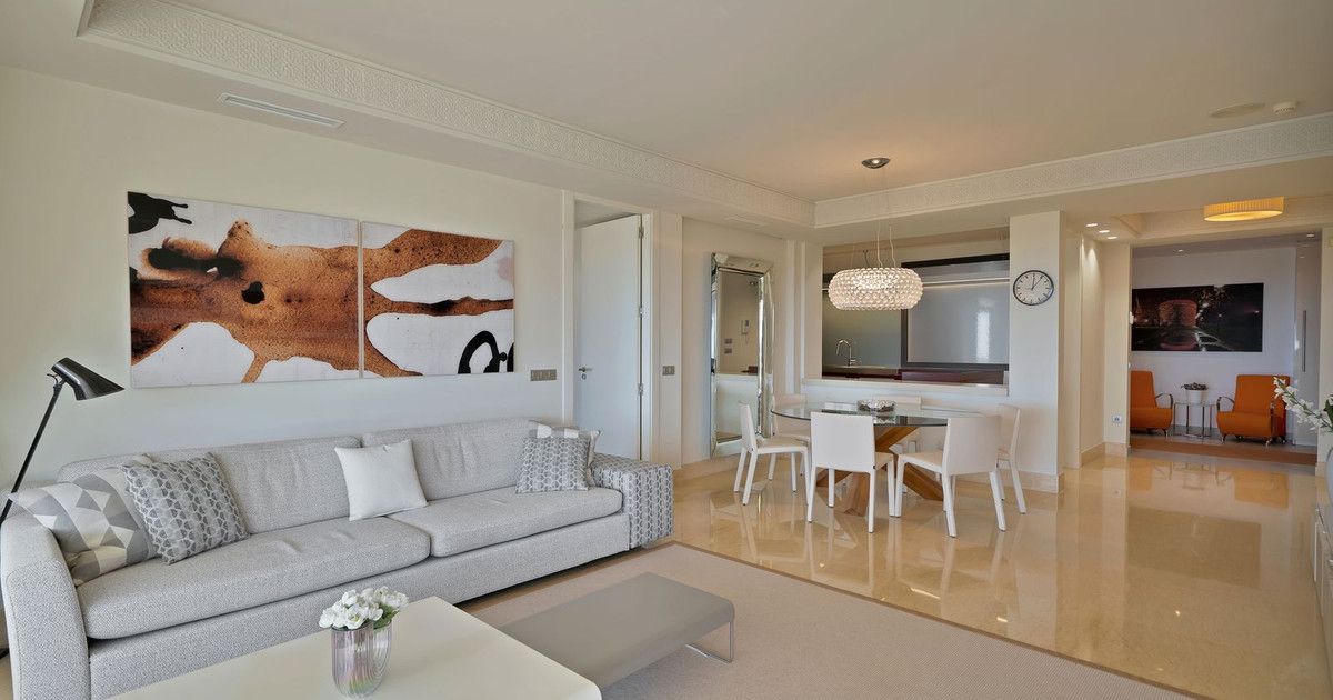 Middle Floor Apartment in Nueva Andalucía, Nueva Andalucía, 5/12
