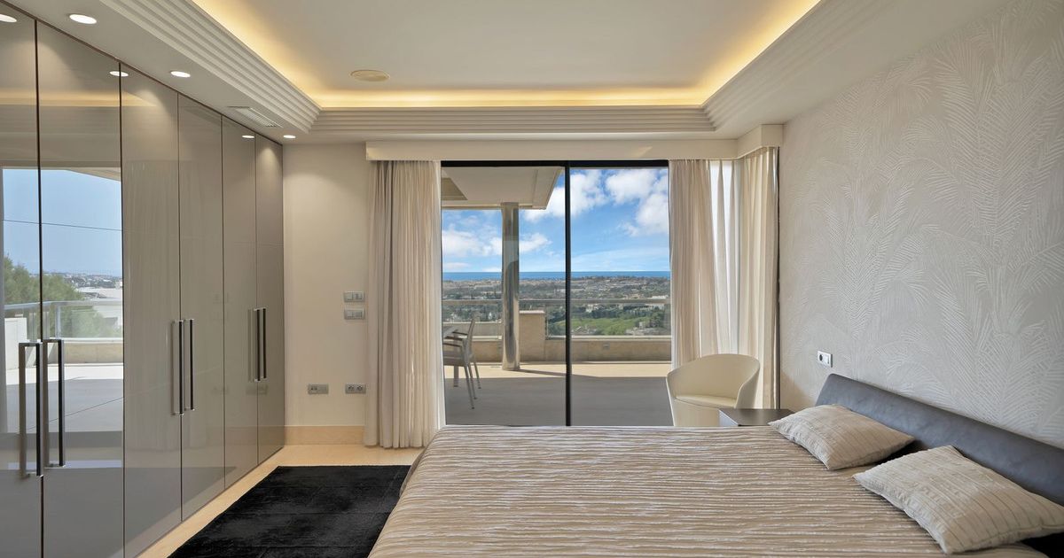 Middle Floor Apartment in Nueva Andalucía, Nueva Andalucía, 10/12