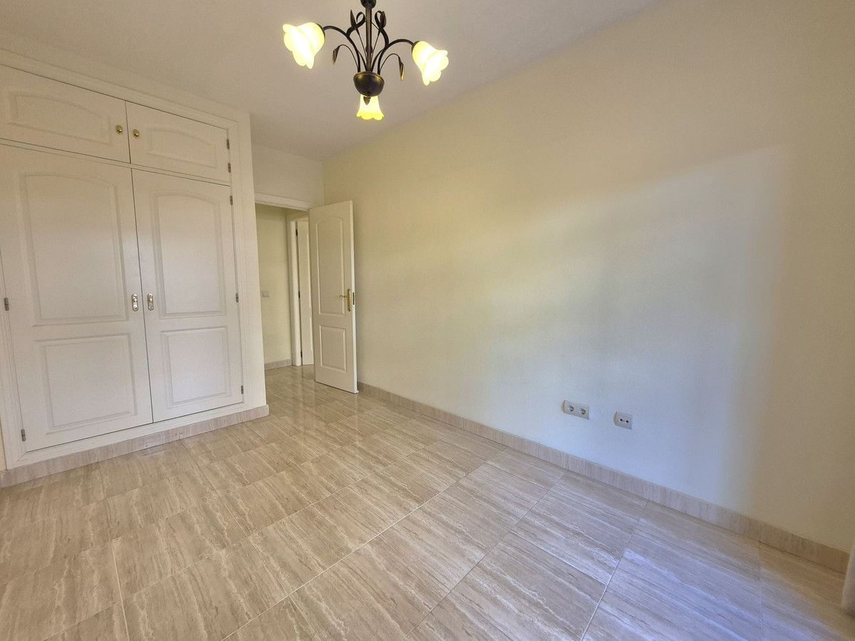 Ground Floor Apartment in San Luis de Sabinillas, San Luis de Sabinillas, 11/12