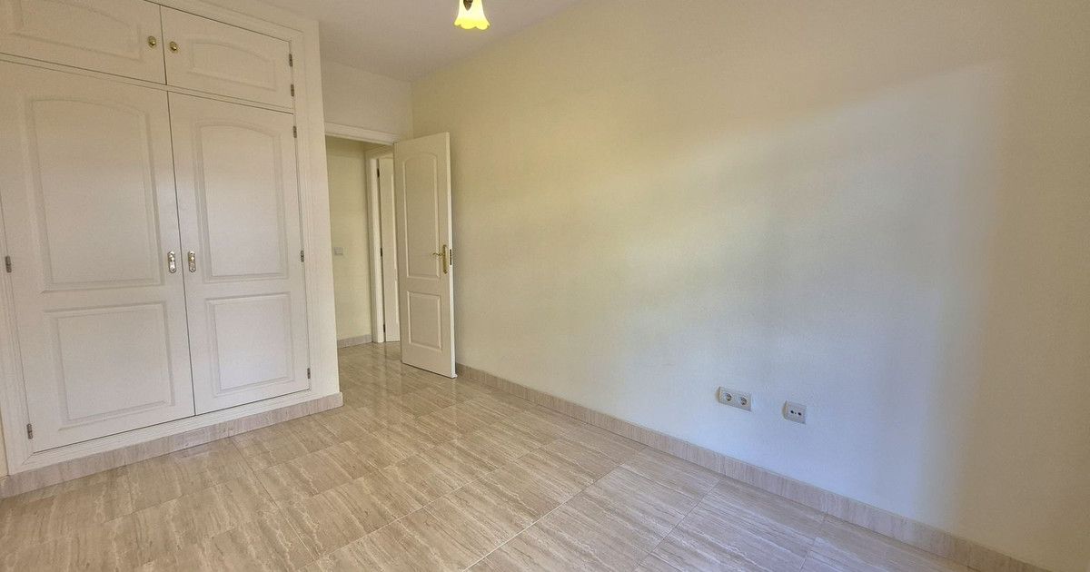 Ground Floor Apartment in San Luis de Sabinillas, San Luis de Sabinillas, 11/12