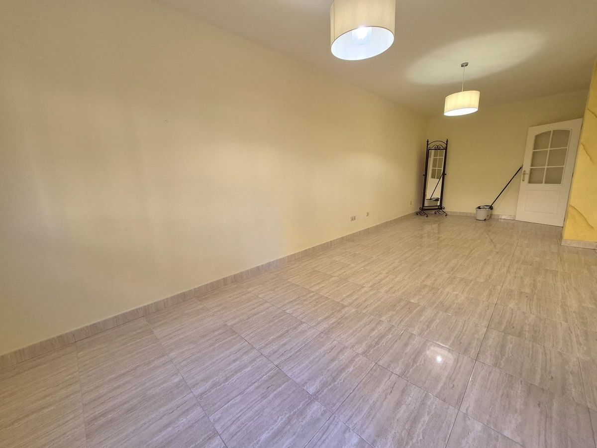 Ground Floor Apartment in San Luis de Sabinillas, San Luis de Sabinillas, 10/12