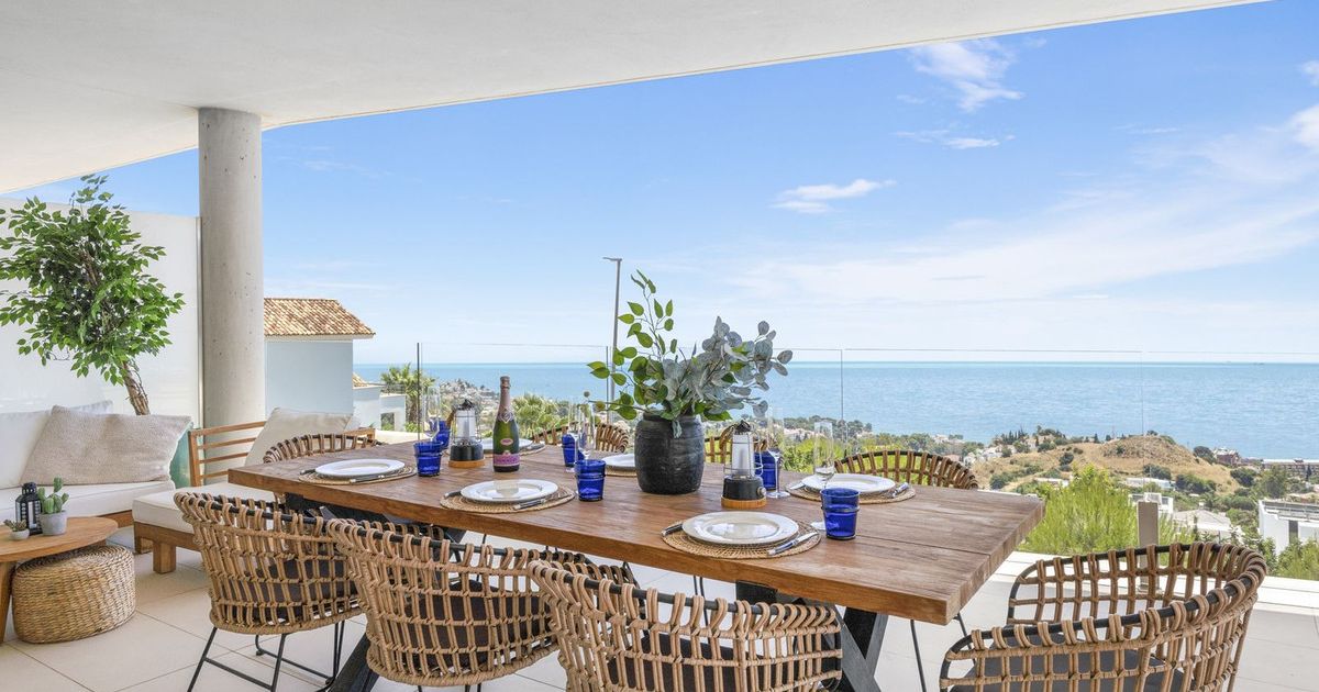 Middle Floor Apartment in Benalmadena, Benalmadena, 1/12