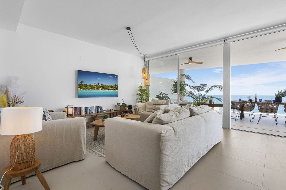 Middle Floor Apartment in Benalmadena, Benalmadena, 12/12