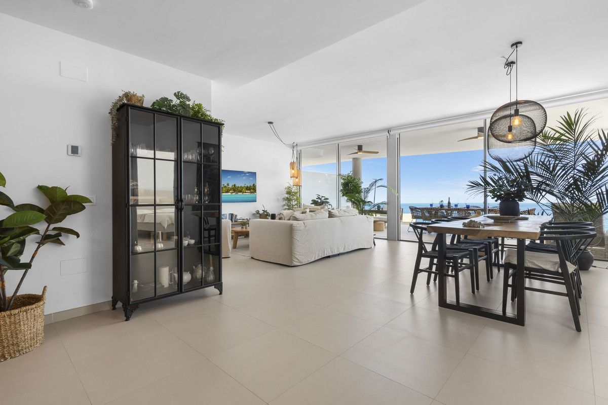 Middle Floor Apartment in Benalmadena, Benalmadena, 3/12
