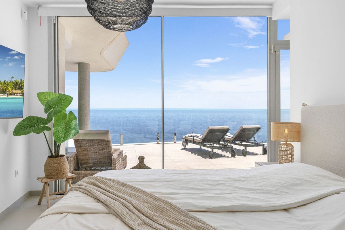 Middle Floor Apartment in Benalmadena, Benalmadena, 4/12
