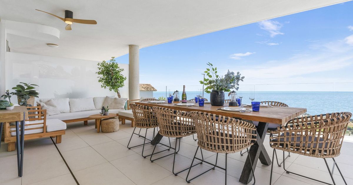 Middle Floor Apartment in Benalmadena, Benalmadena, 6/12