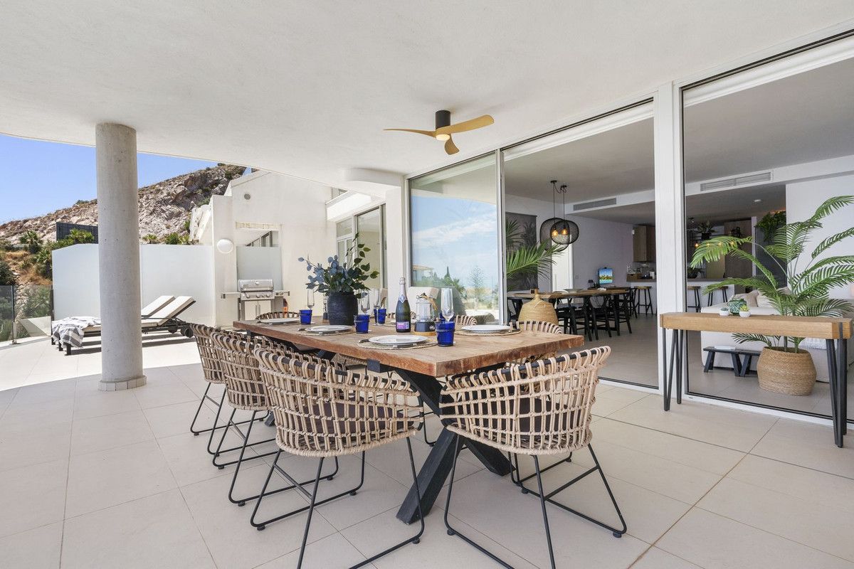 Middle Floor Apartment in Benalmadena, Benalmadena, 9/12
