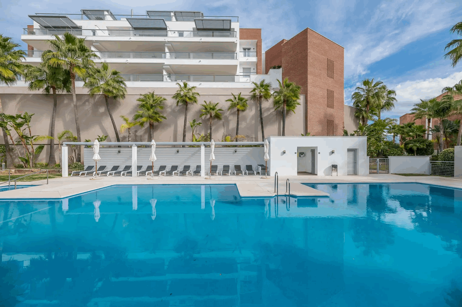 Lägenhet i markplan i Benahavis, Los Arqueros, Benahavis, 1/12