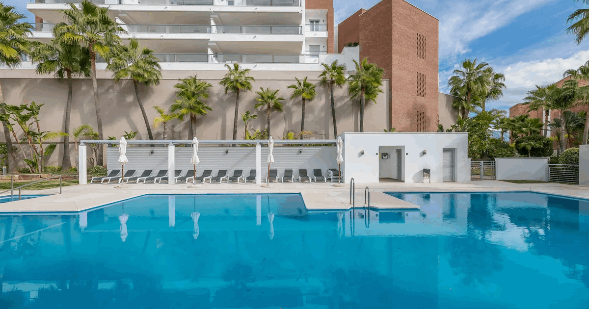 Lägenhet i markplan i Benahavis, Los Arqueros, Benahavis, 1/12