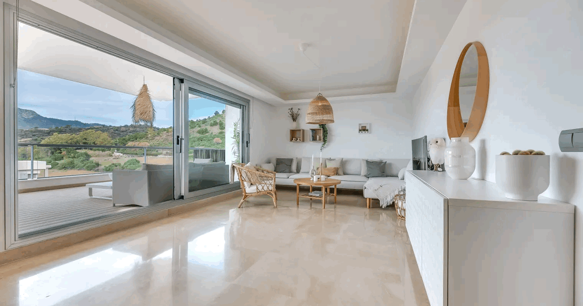 Lägenhet i markplan i Benahavis, Los Arqueros, Benahavis, 6/12