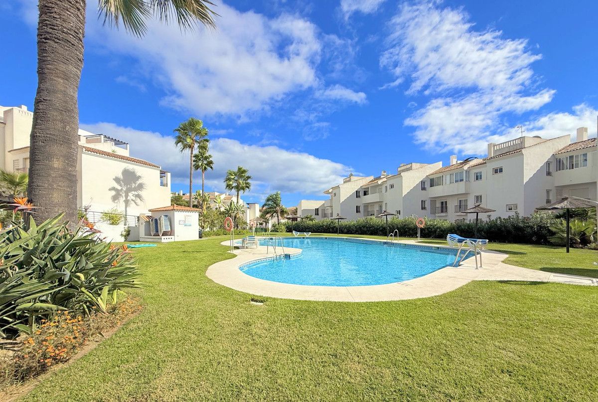 Penthouse in La Duquesa, La Duquesa, 2/12