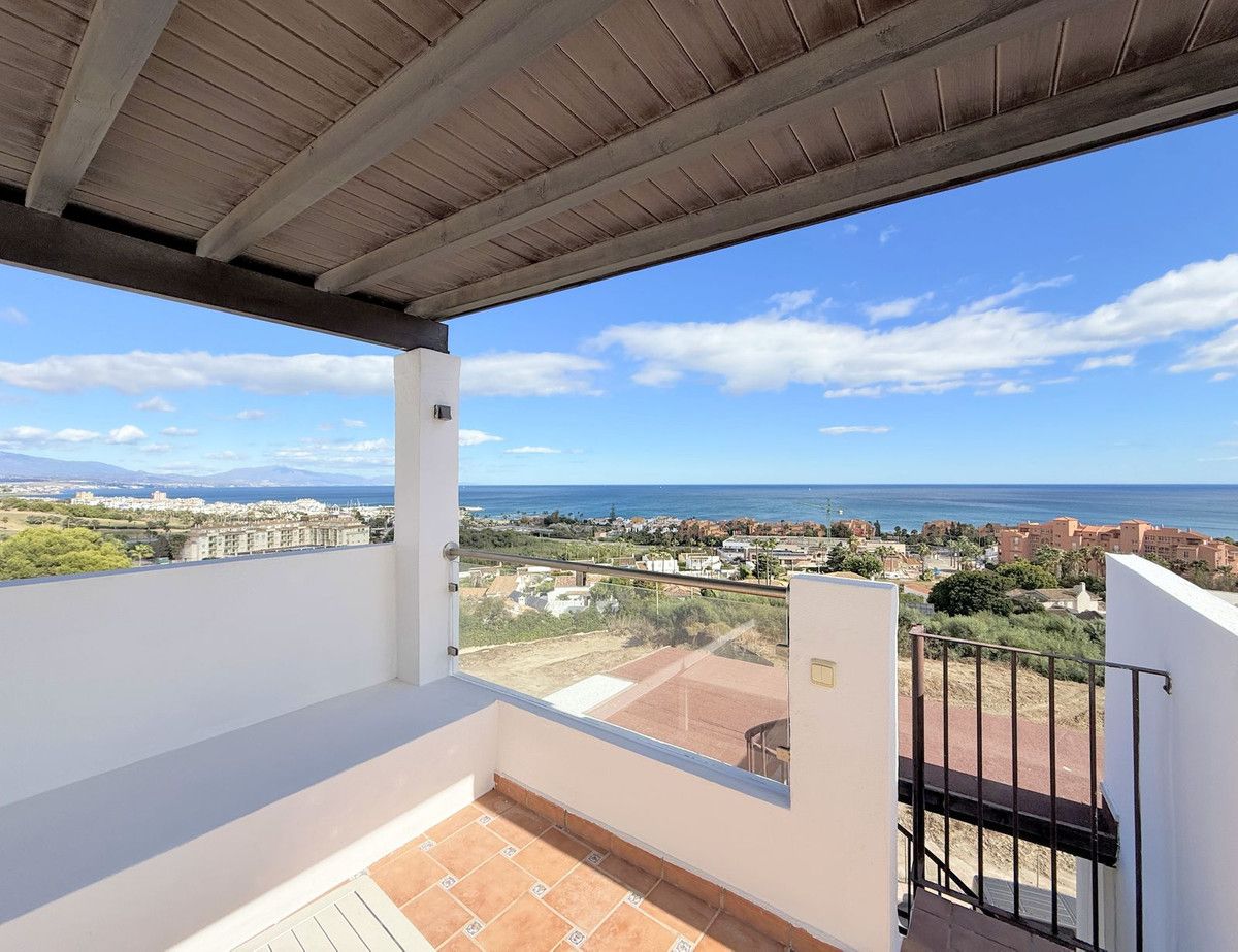 Penthouse in La Duquesa, La Duquesa, 9/12