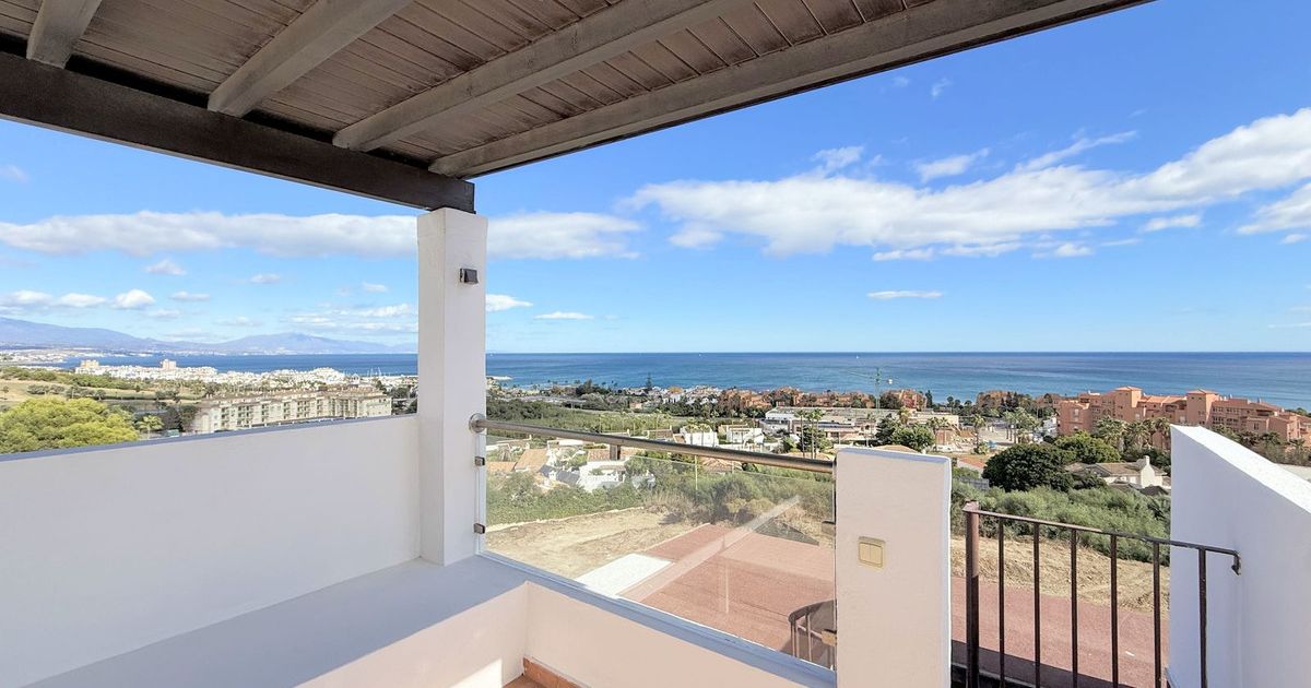 Penthouse in La Duquesa, La Duquesa, 9/12
