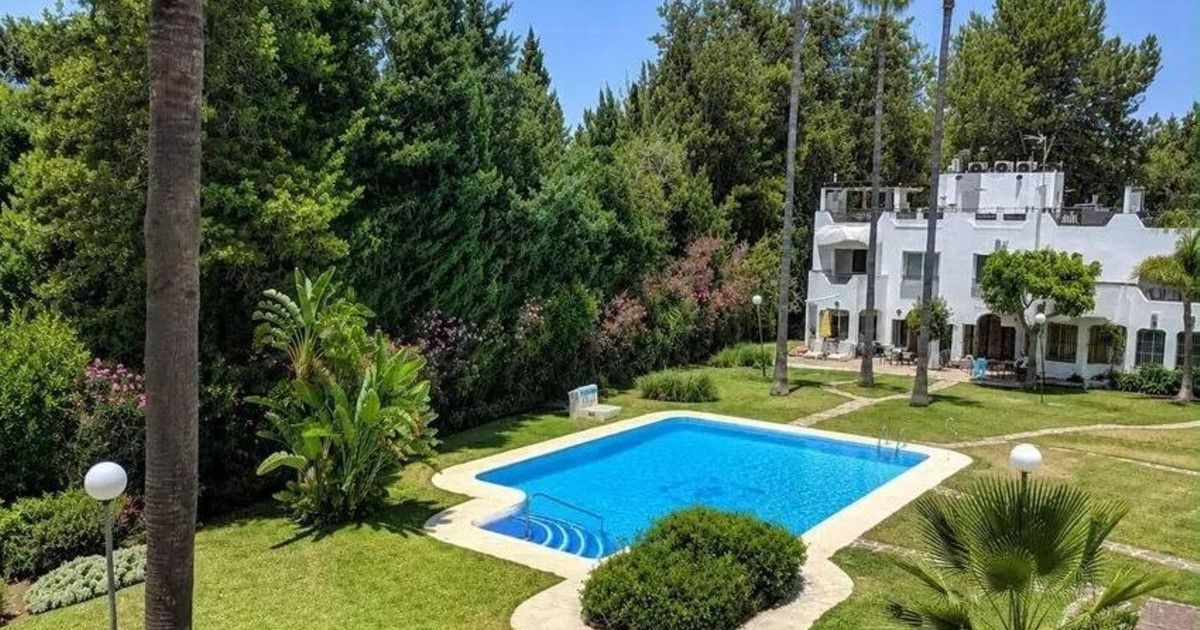 Geschakelde woning in Nueva Andalucía, Nueva Andalucía, 1/12