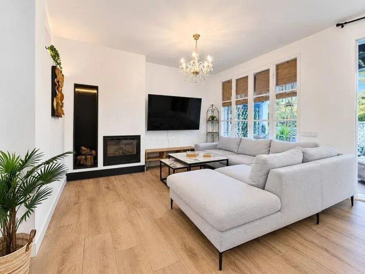 Geschakelde woning in Nueva Andalucía, Nueva Andalucía, 2/12