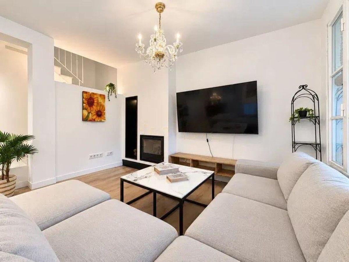 Geschakelde woning in Nueva Andalucía, Nueva Andalucía, 4/12