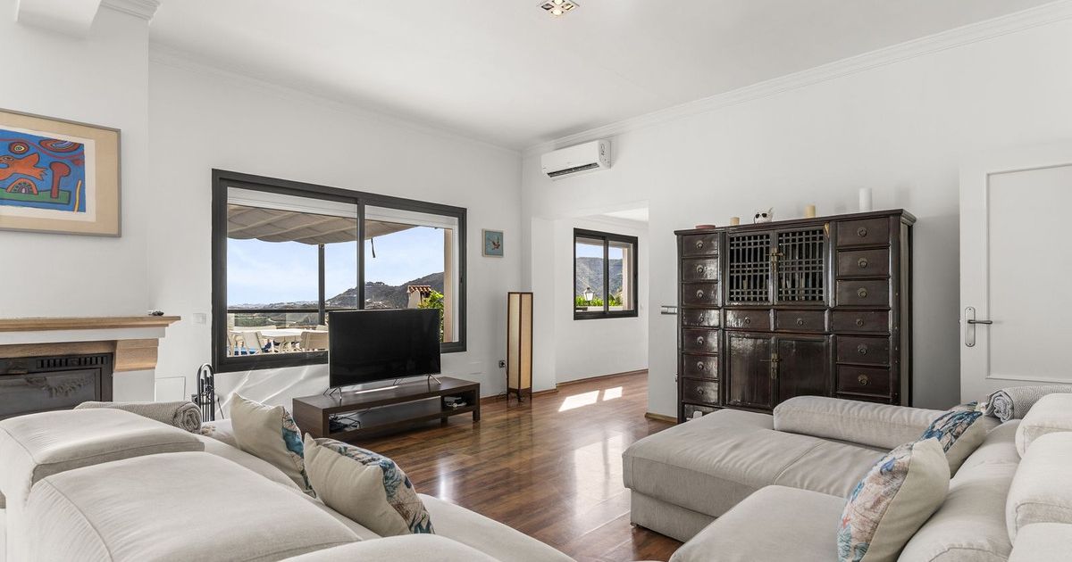 Detached Villa in Istán, Istán, 7/12