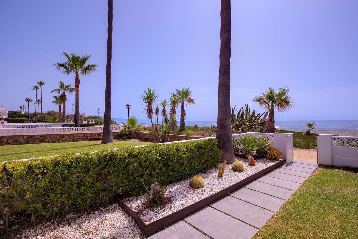 Townhouse in Manilva, Manilva, 1/12