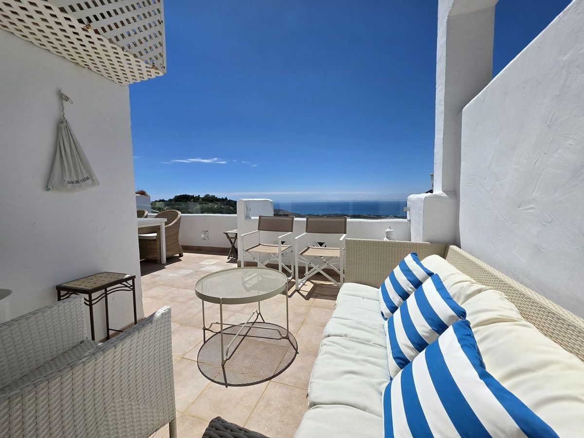 Top Floor Apartment in La Mairena, La Mairena, 9/12